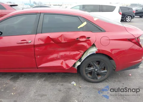 2021 Hyundai Elantra Sel z USA, uszkodzony, nr VIN KMHLS4AG3MU064327